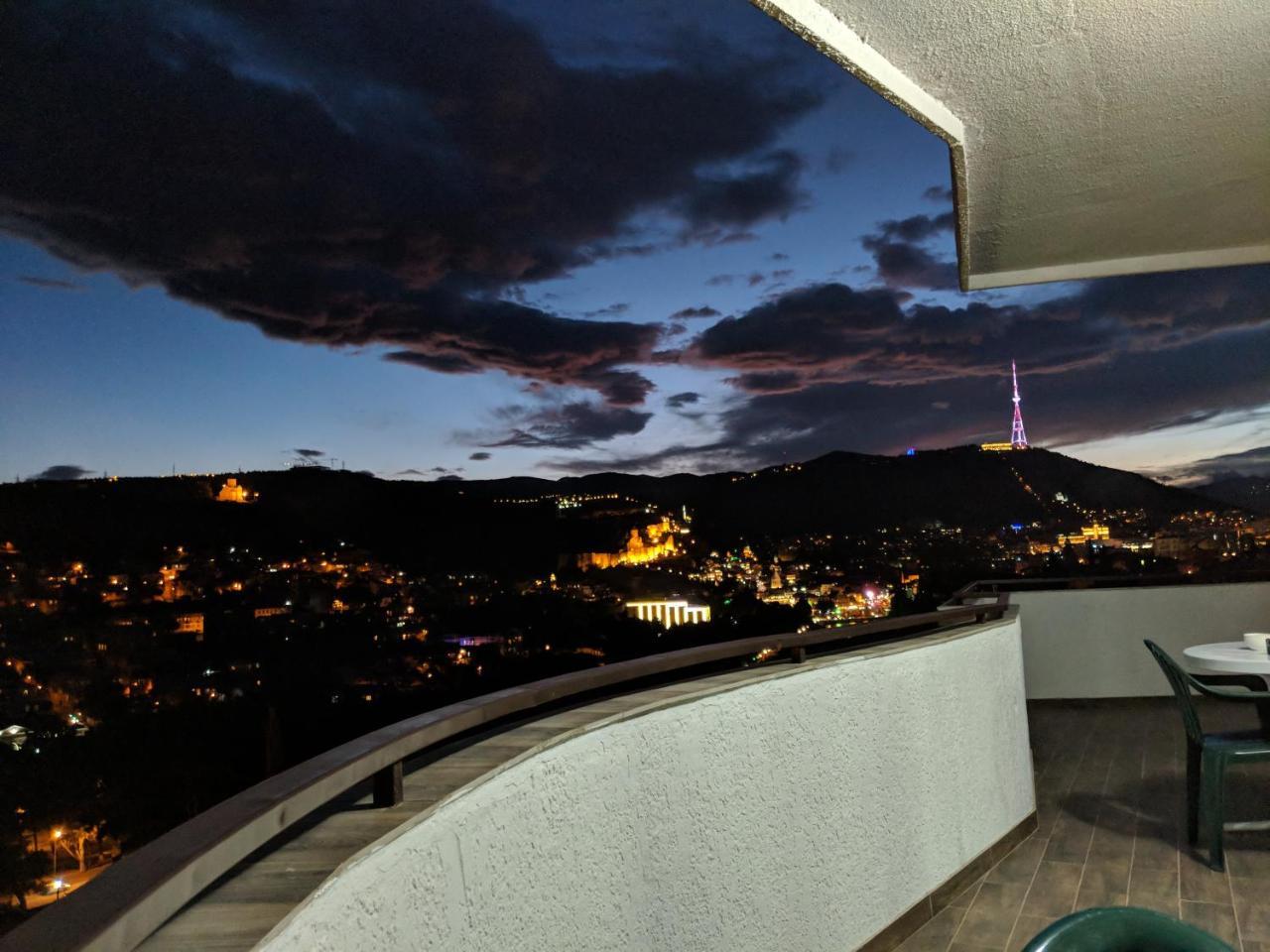 Avlabari Terrace Rooms Тбилиси Экстерьер фото